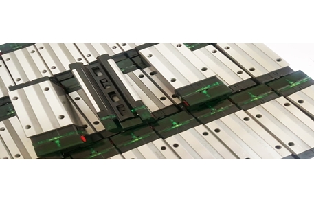 Produk Baru | Panduan Linier dengan Kartrid Oli